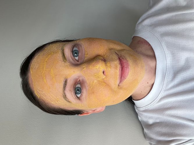 Alyssa with Turmeric Face Mask on